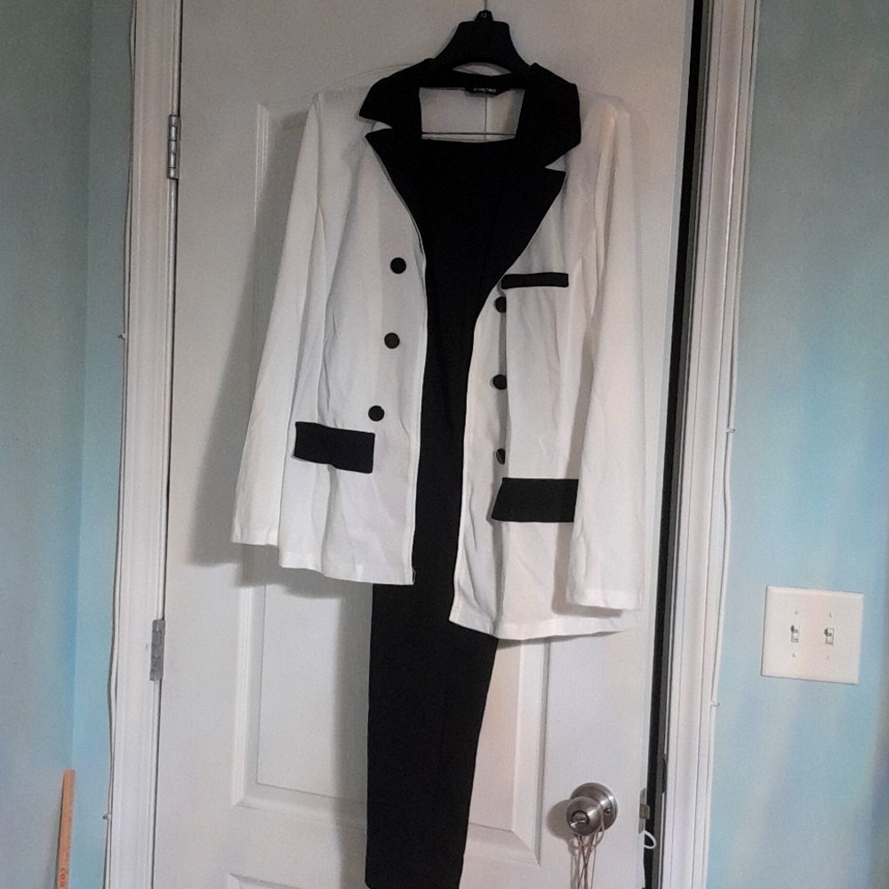 Lightweight Pants suit